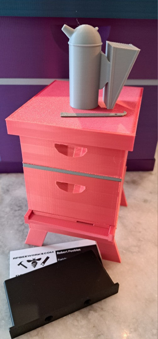 Small Hive Model with all Components